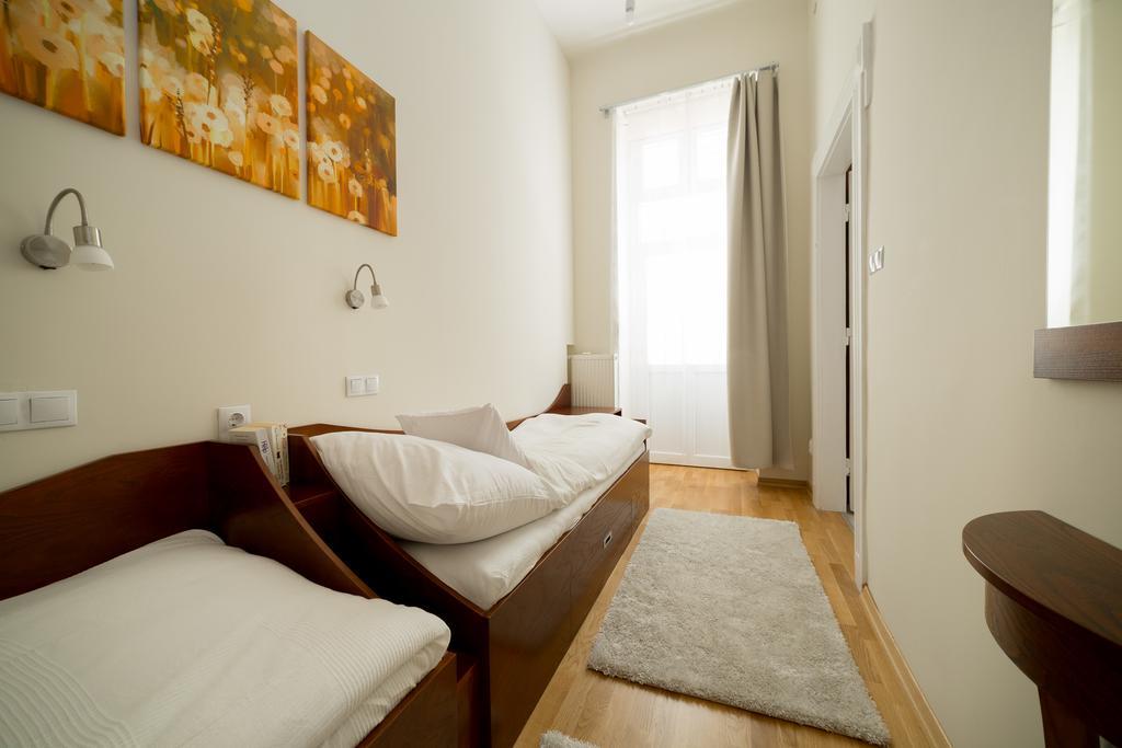 Family Buddha Apartment Budapest Exterior photo